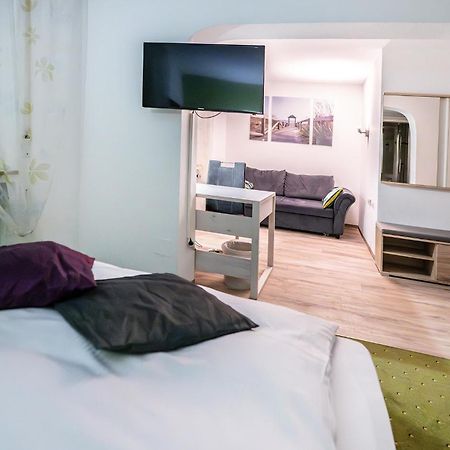 Hotel Villa Sulmana เนคอาร์ซุล์ม ภายนอก รูปภาพ