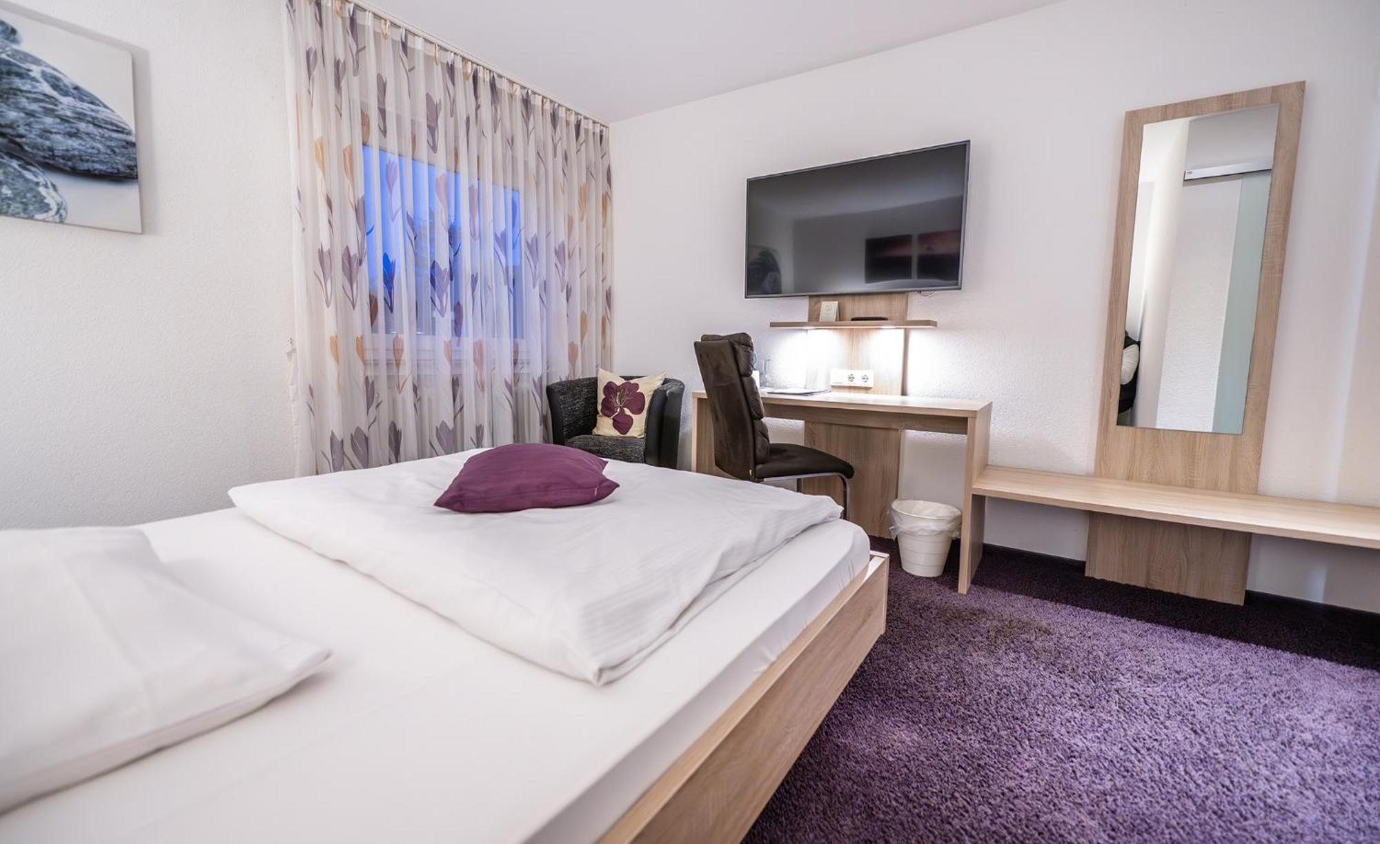 Hotel Villa Sulmana เนคอาร์ซุล์ม ภายนอก รูปภาพ