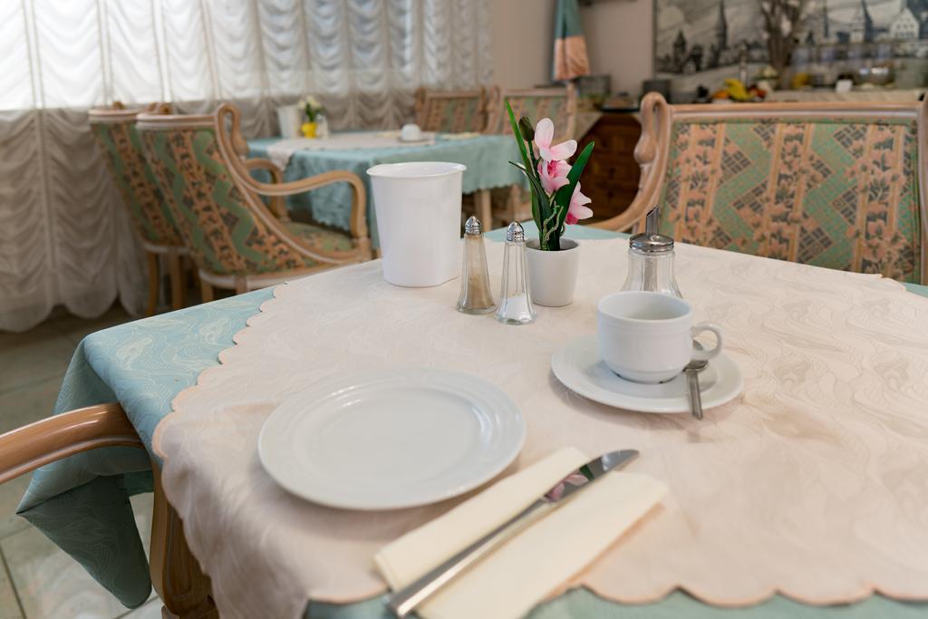 Hotel Villa Sulmana เนคอาร์ซุล์ม ภายนอก รูปภาพ
